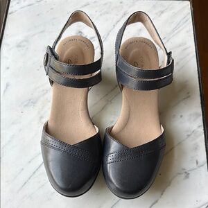 Women's Navy Blue Leather Dress shoes